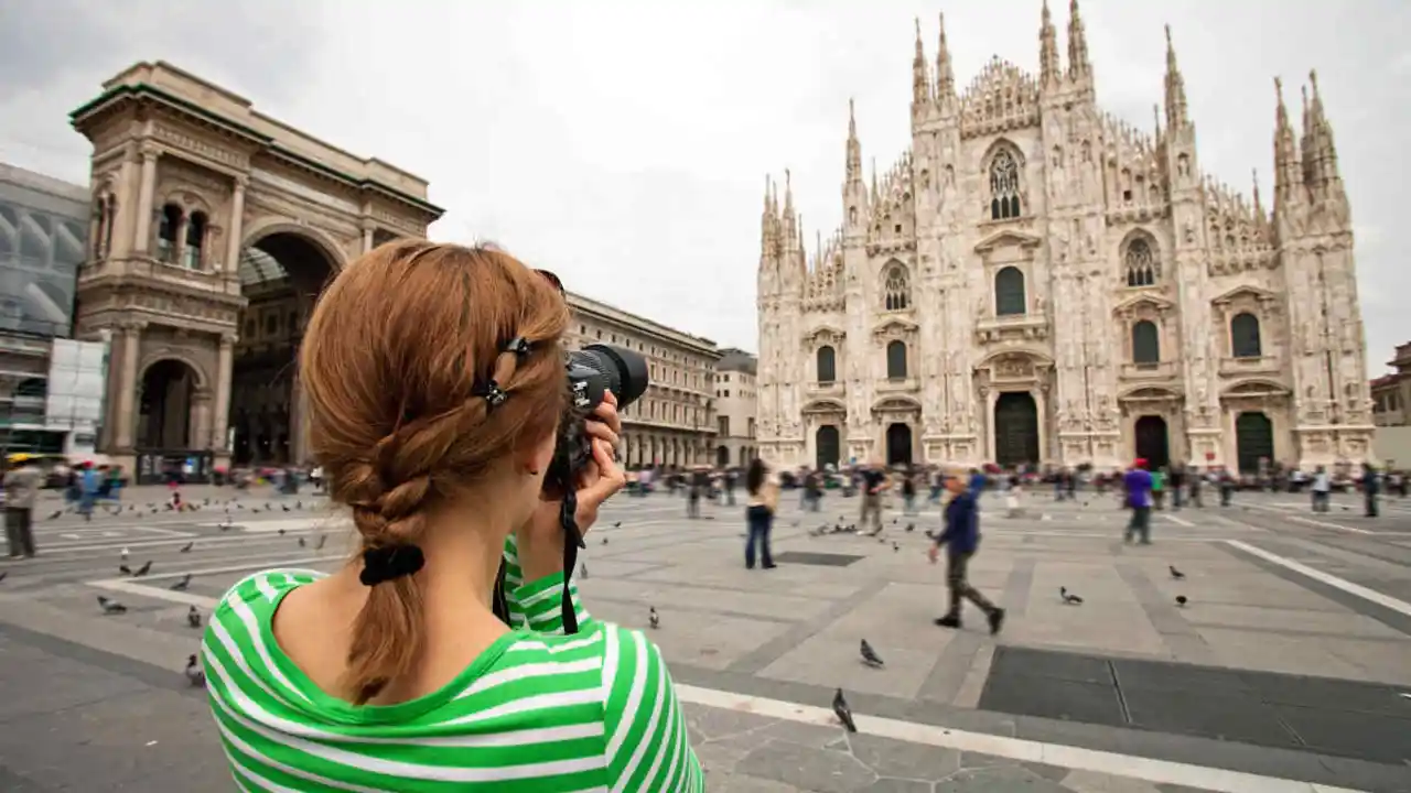 The Beauty of Milan: Exploring the City with Your Stunning Escort